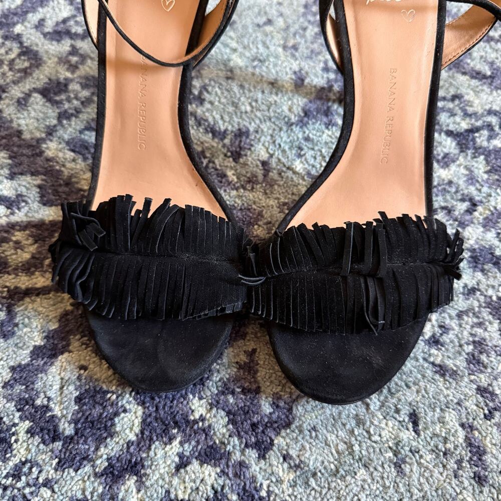 Banana Republic Black Honeysuckle Fringe Open Toe Heels Summer Going Out Preppy - Picture 6 of 11